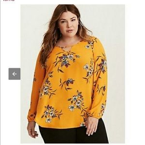 Torrid floral georgette keyhole blouse